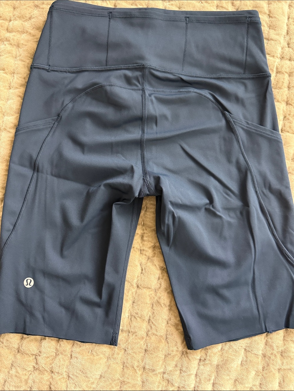 lululemon athletica Women's Navy High-Rise Bike Shorts-9.5” inseam SZ 6-Exc Cond